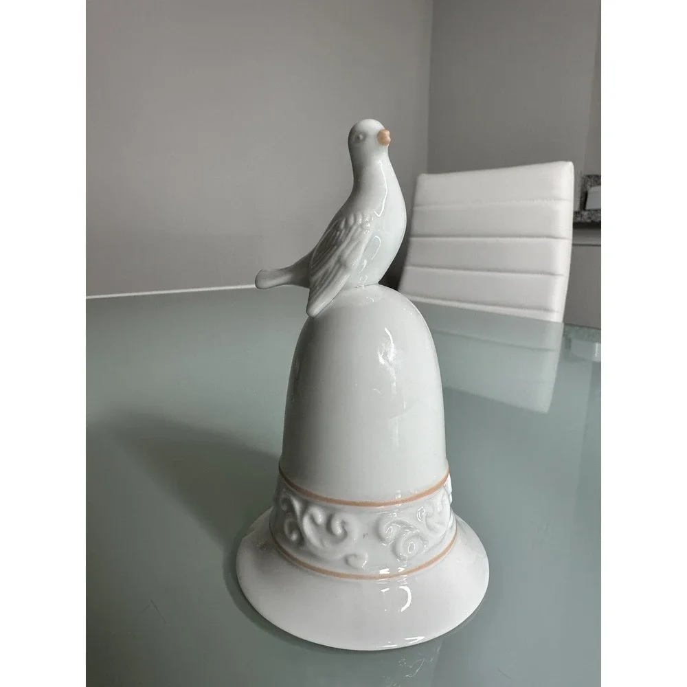 AVON The Tapestry Collection 1981 Porcelain Bell w/ White Dove Handle Taiwan